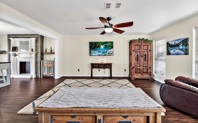 27172 Whispering Meadow Dr, Whitney, TX 76692 - photo 5