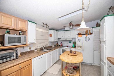 12645 E 40th Place, Yuma, AZ 85367 - photo 5