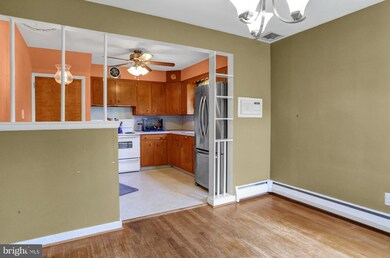 209 W 39th St, Reading, PA 19606 - photo 7