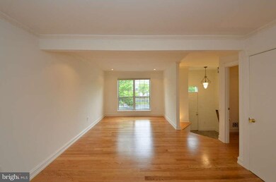 46681 Bartlet Square, Sterling, VA 20164 - photo 6