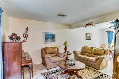 15331 Swan Creek Dr, Houston, TX 77095 - photo 5