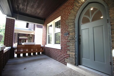 2838 Ashland Picture 5