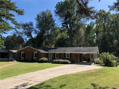 7309 Davis Country Rd, Randleman, NC 27317 - photo 3