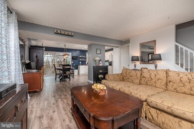 328 Lindera Ct, Glen Burnie, MD 21061 - photo 5