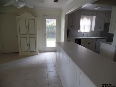 1021 Balmoral Dr, Tyler, TX 75703 - photo 4