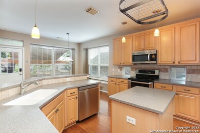 10641 Black Horse, Helotes, TX 78023 - photo 7