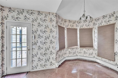 1 Oakleaf Ct, Huntington, NY 11743 - photo 6