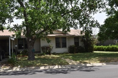 106 Wren Ct, Cleburne, TX 76033 - photo 2