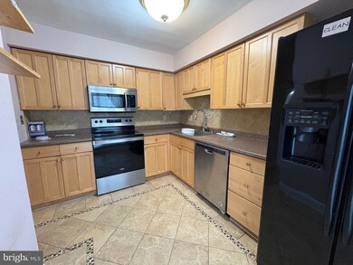 7653 Stana Ct, Lorton, VA 22079 - photo 3