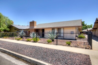 3232 N Anna St, Fresno, CA 93726 - photo 5