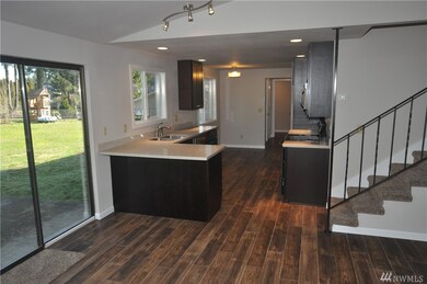 8423 191st St E, Puyallup, WA 98375 - photo 6