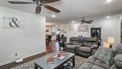 121 Mauldin Ave, Florence, AL 35634 - photo 6