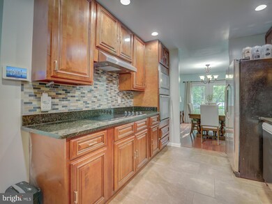 6904 Woodstream Turn, Lanham, MD 20706 - photo 7