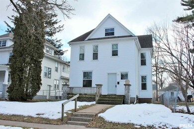 711 W 17th St, Davenport, IA 52804 - photo 2