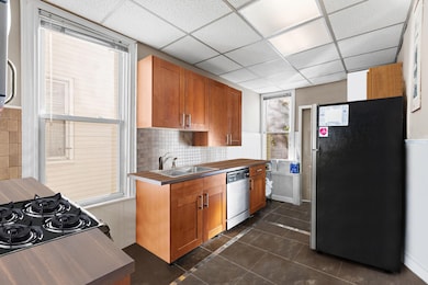 423 Fairmount Ave, Jersey City, NJ 07306 - photo 2