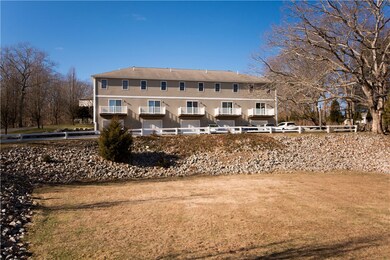 41 Charles Dr unit 3, Tiverton, RI 02878 - photo 3