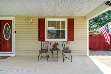 008_351_Spruce_Drive_343522_644346