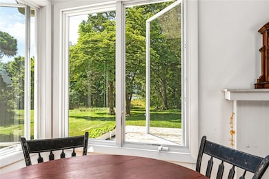 27 Champlin Dr, Westerly, RI 02891 - photo 6