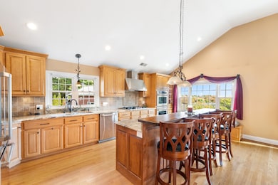 373 Prospect St, Wethersfield, CT 06109 - photo 5