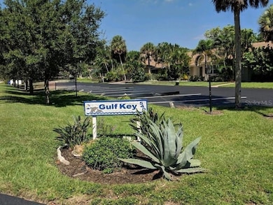 540 Neptune Ave unit 7, Longboat Key, FL 34228 - photo 2