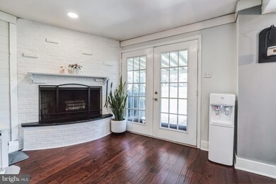 104 Sioux Rd, Doylestown, PA 18901 - photo 6