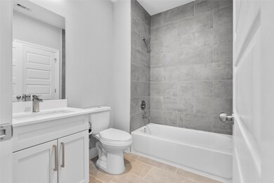 1122 W 16th St unit B, Houston, TX 77008 - photo 6