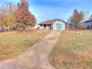 1714 E University Ave, Guthrie, OK 73044 - photo 3
