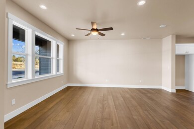 5-web-or-mls-3944 SW Badger, Redmond (5