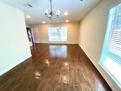 3908 Spring Circle Dr E, Pearland, TX 77584 - photo 4