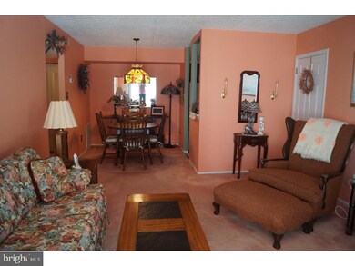 7216 Hilltop Dr unit 102, Brookhaven, PA 19015 - photo 5