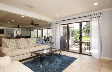 712SandpiperLiving6