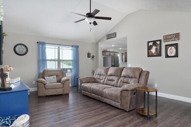 1650 N Old Castle Rd-26