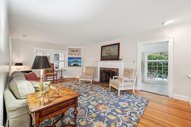 16-web-or-mls-W Beaumont Rd-3004-016