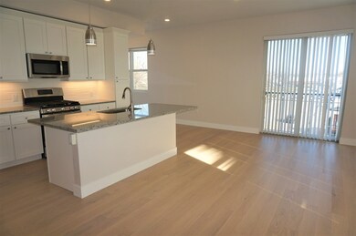 99 Moody St unit 6, Waltham, MA 02453 - photo 3