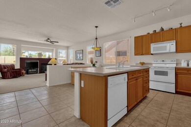 OPEN KITCHEN