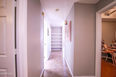 14485 Las Aguilas Dr, Horizon City, TX 79928 - photo 6