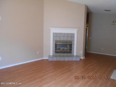 5104 Glen Alan Ct N, Jacksonville, FL 32210 - photo 3