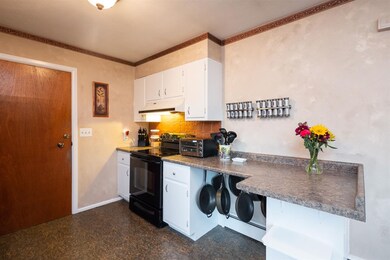 6 Shirley Ln, Stratham, NH 03885 - photo 4