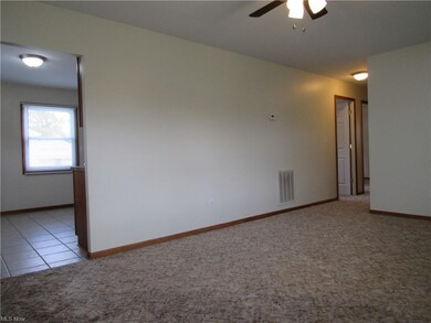 4309 Tacoma Ave, Lorain, OH 44055 - photo 5