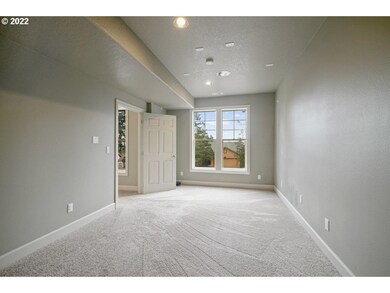 18136 Hillside Ct, West Linn, OR 97068 - photo 7