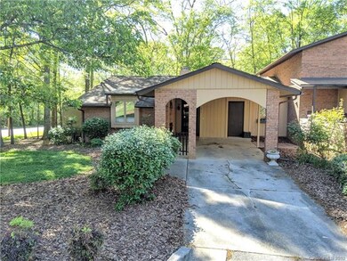 823 Coventry Ln, Statesville, NC 28677 - photo 2