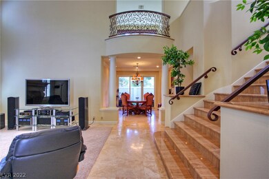 8232 Horseshoe Bend Ln, Las Vegas, NV 89113 - photo 4