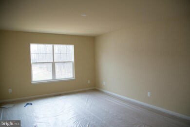 1070 Gretchen Ct, Stephenson, VA 22656 - photo 6