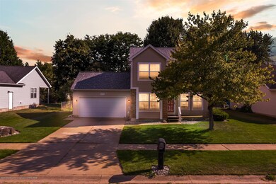 01-4545-Doncaster-Ave-WindowStill-R