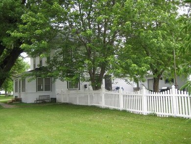 SOUTH SIDE & NEW VINYL FENCE