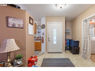 2414 Brockway Rd, Winston, OR 97496 - photo 6