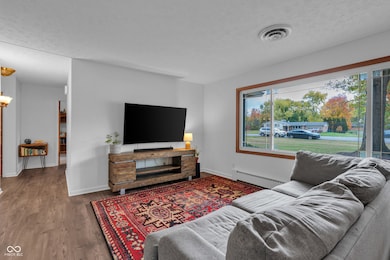 4904 E 70th St, Indianapolis, IN 46220 - photo 5