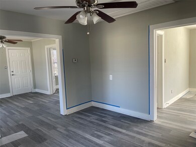 214 Palmyra St, Houston, TX 77022 - photo 4