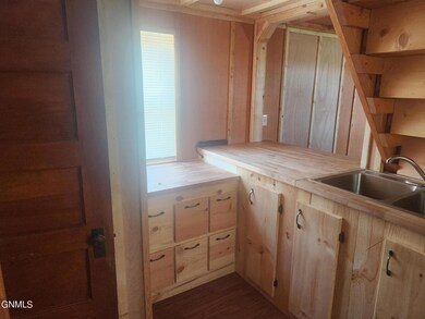 415 Main Ave S, New Leipzig, ND 58562 - photo 4