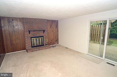 14904 Lear Ln, Silver Spring, MD 20905 - photo 7